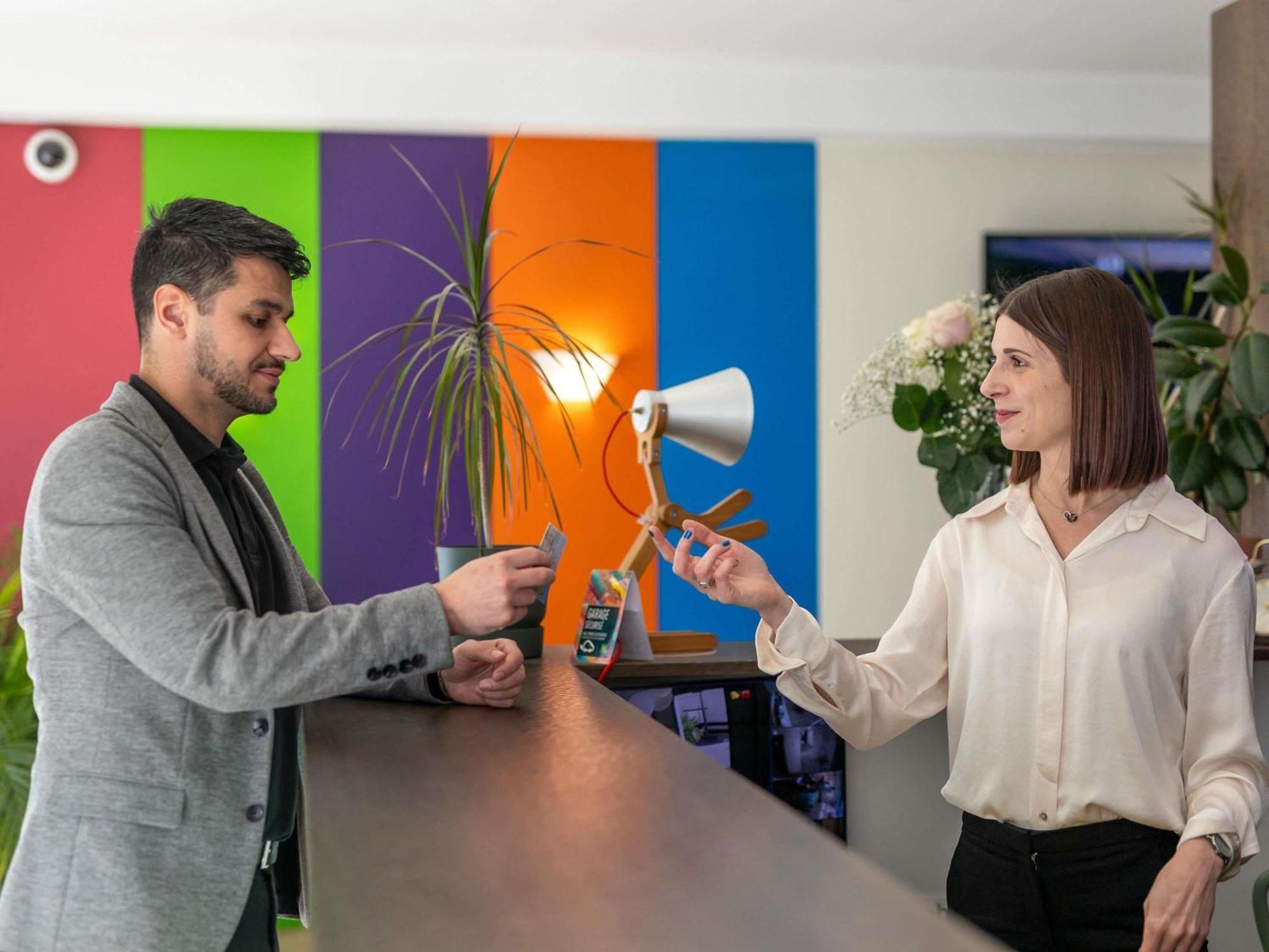 Ibis Styles Le Puy En Velay Ξενοδοχείο Εξωτερικό φωτογραφία
